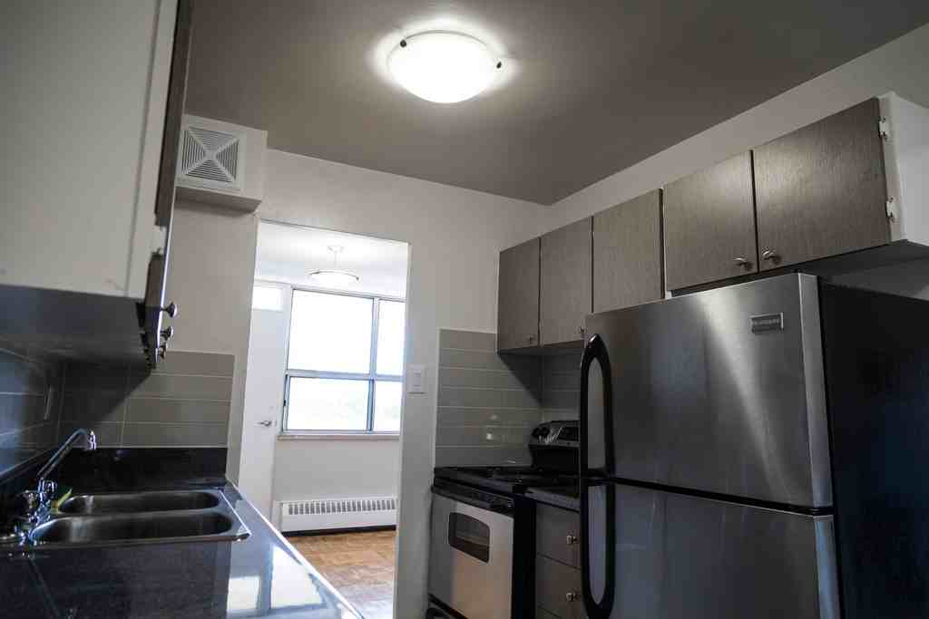 Apartment for rent at 11 Antrim Crescent - Photo 5 of 22