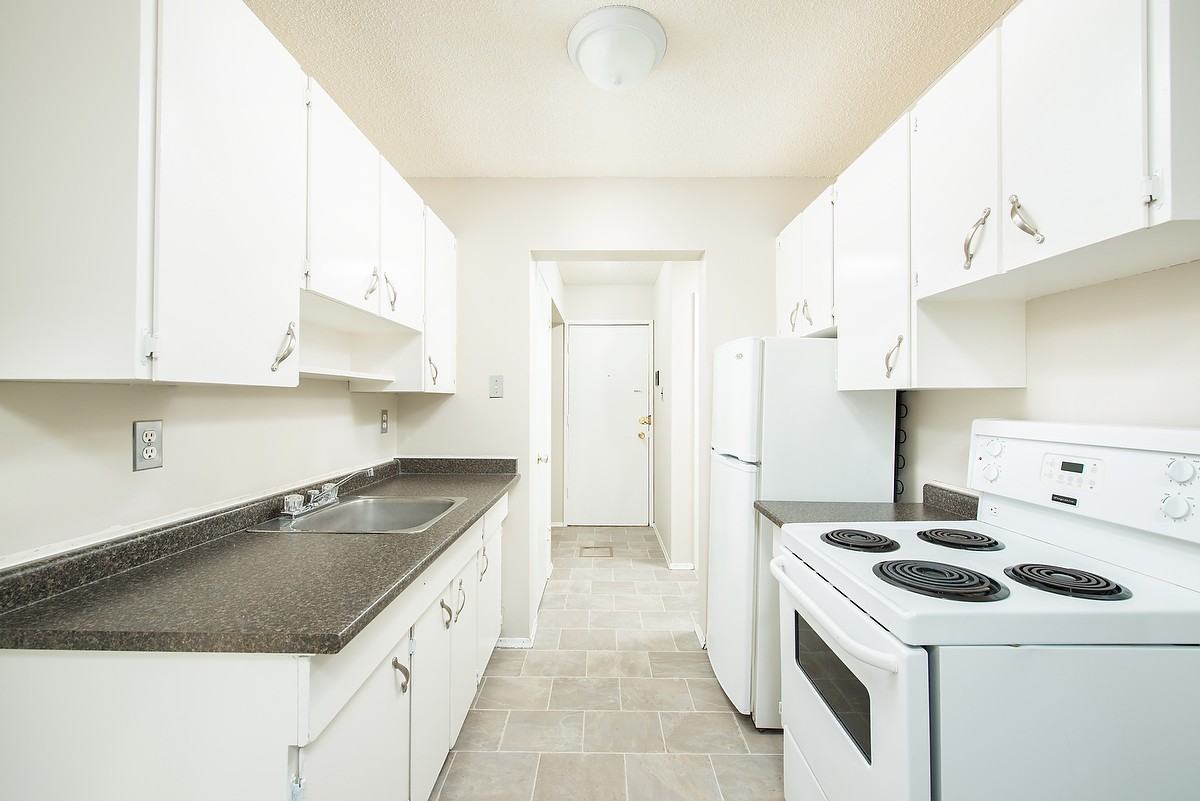 Jasmine Apartments - Photo 3 of 13