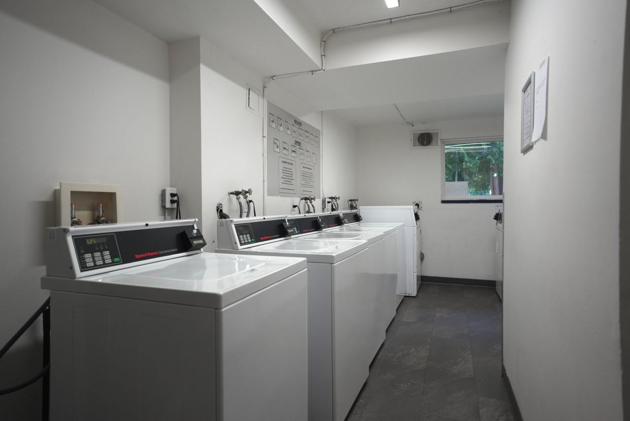 Parkside Apartments - Photo 6 of 12