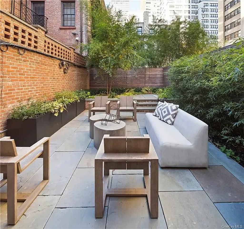 543 3rd Ave #1058845P - Photo 3 of 7