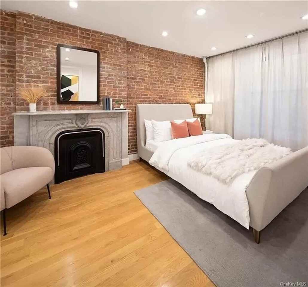 543 3rd Ave #1058845P - Photo 4 of 7