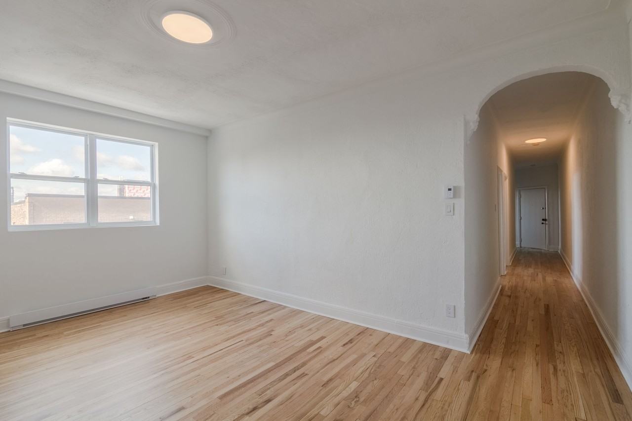 4870 Queen Mary Road - Photo 2 of 50