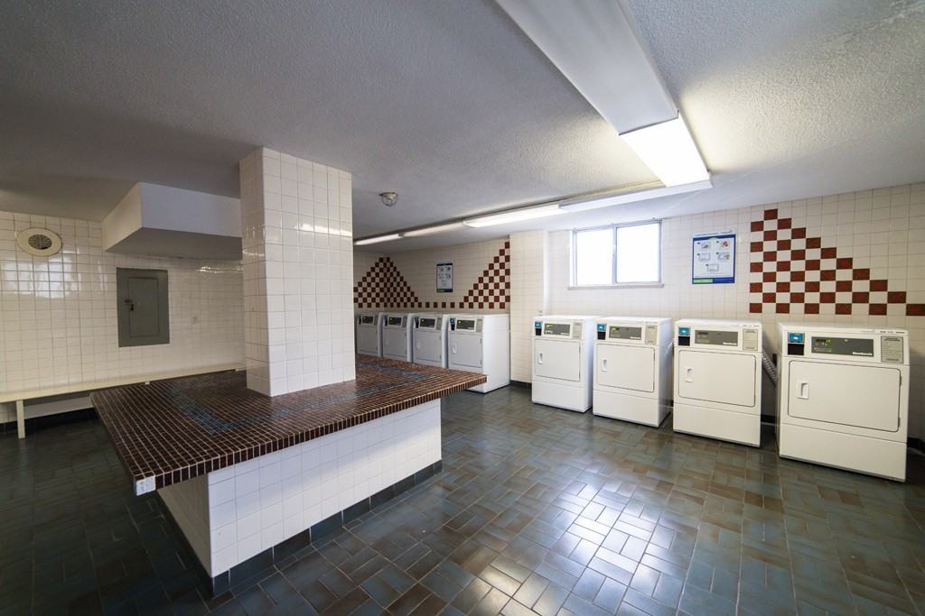 Apartment for rent at 46 Panorama Court - Photo 6 of 19