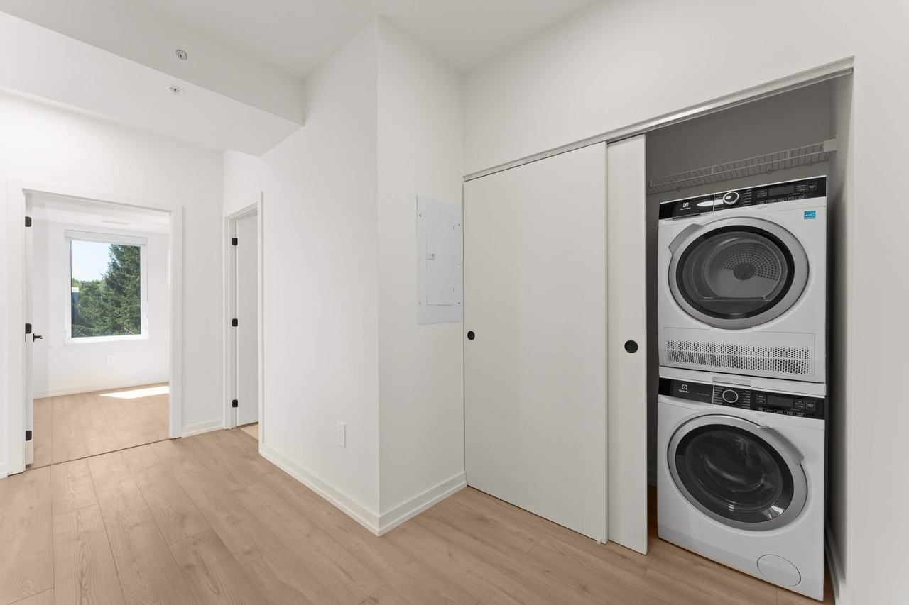 The Enclave - Photo 4 of 19