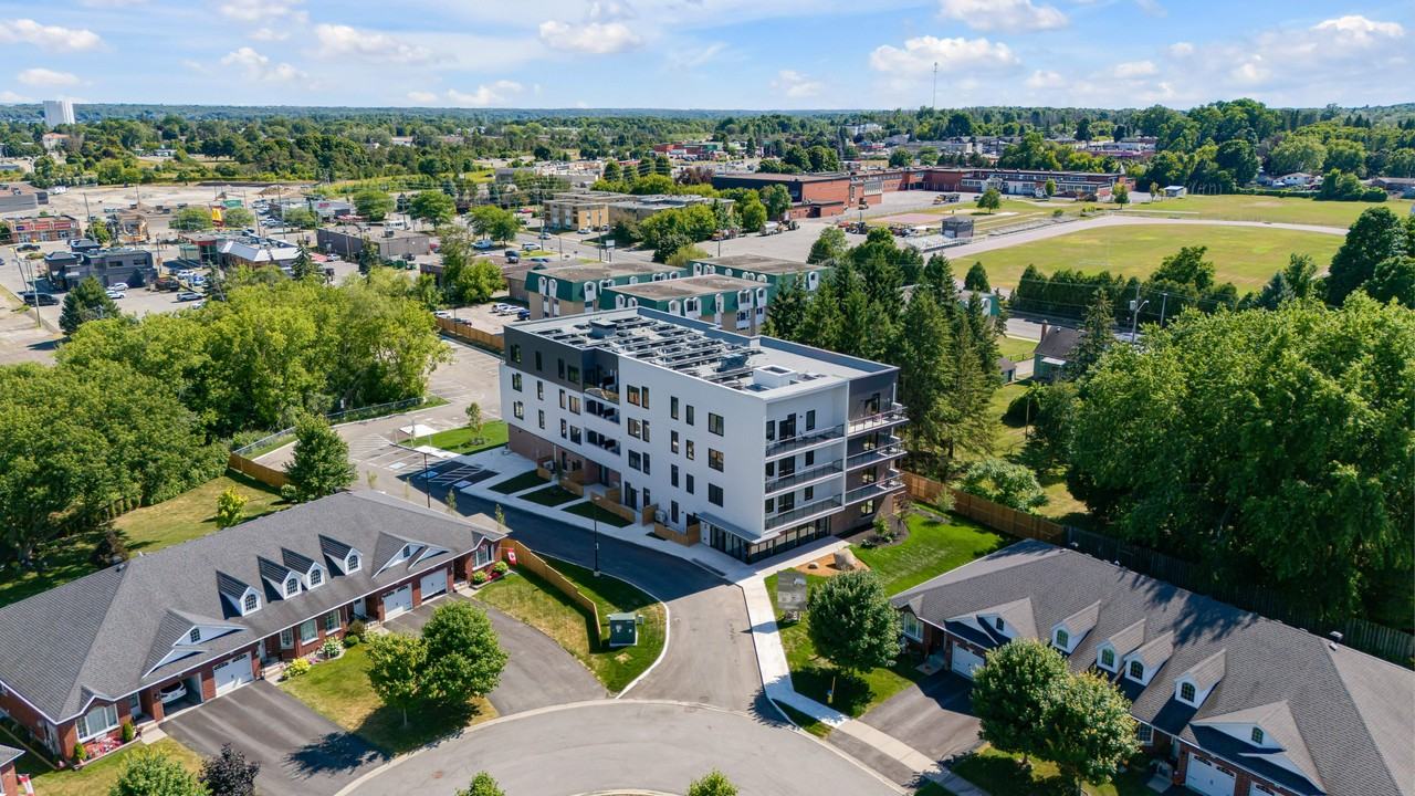 The Enclave - Photo 5 of 19