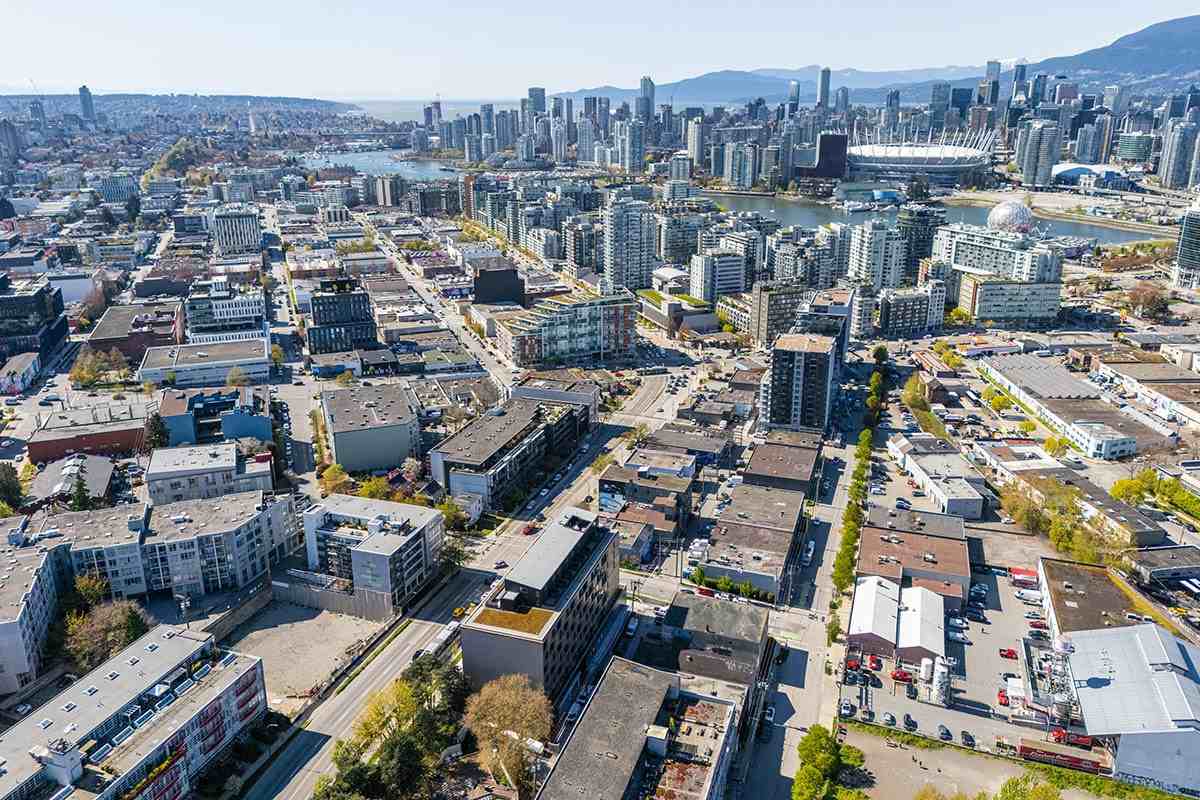 CHROMA Off Main in False Creek - Photo 3 of 50