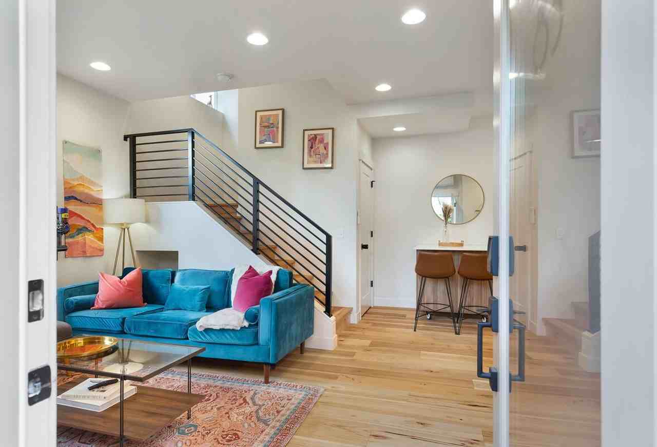 71D W Dravus St #1035898P - Photo 2 of 47