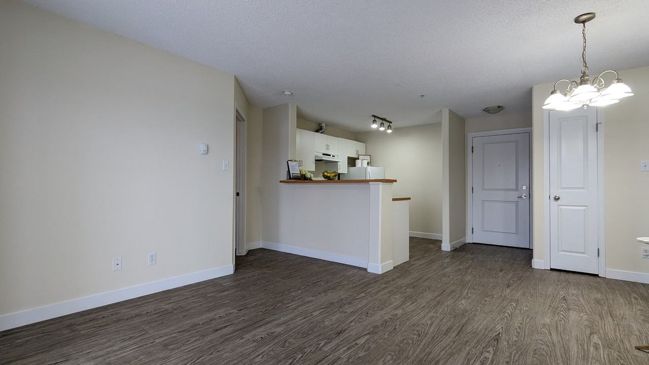 Kirkness Park Apartments - Photo 7 of 19
