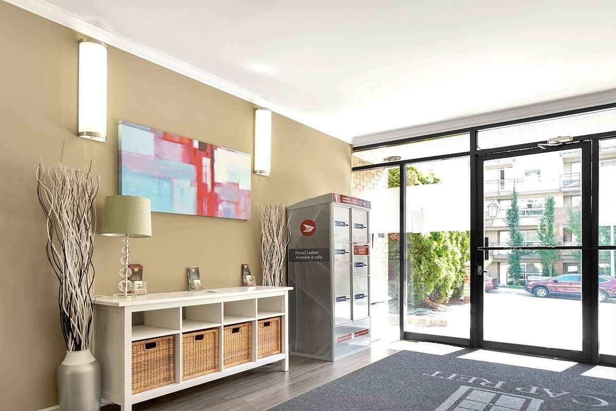 Royal Ridge Apartments - Photo 3 of 9