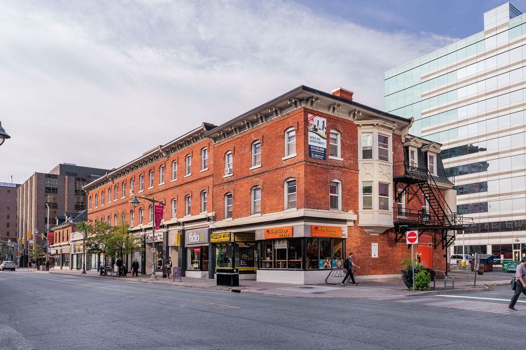 212 ½ - 216 ½ Bank - Photo 2 of 18