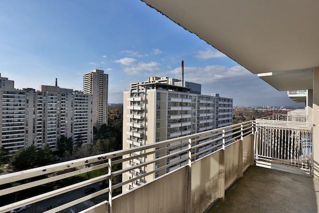 60 Mountview Ave. - Photo 7 of 44