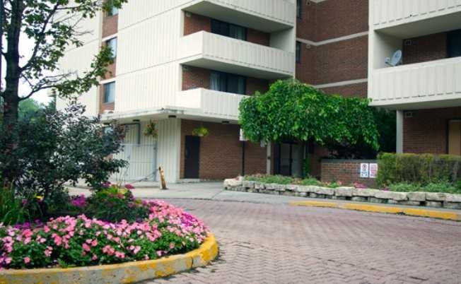 Hillburn Apartments - Photo 3 of 7