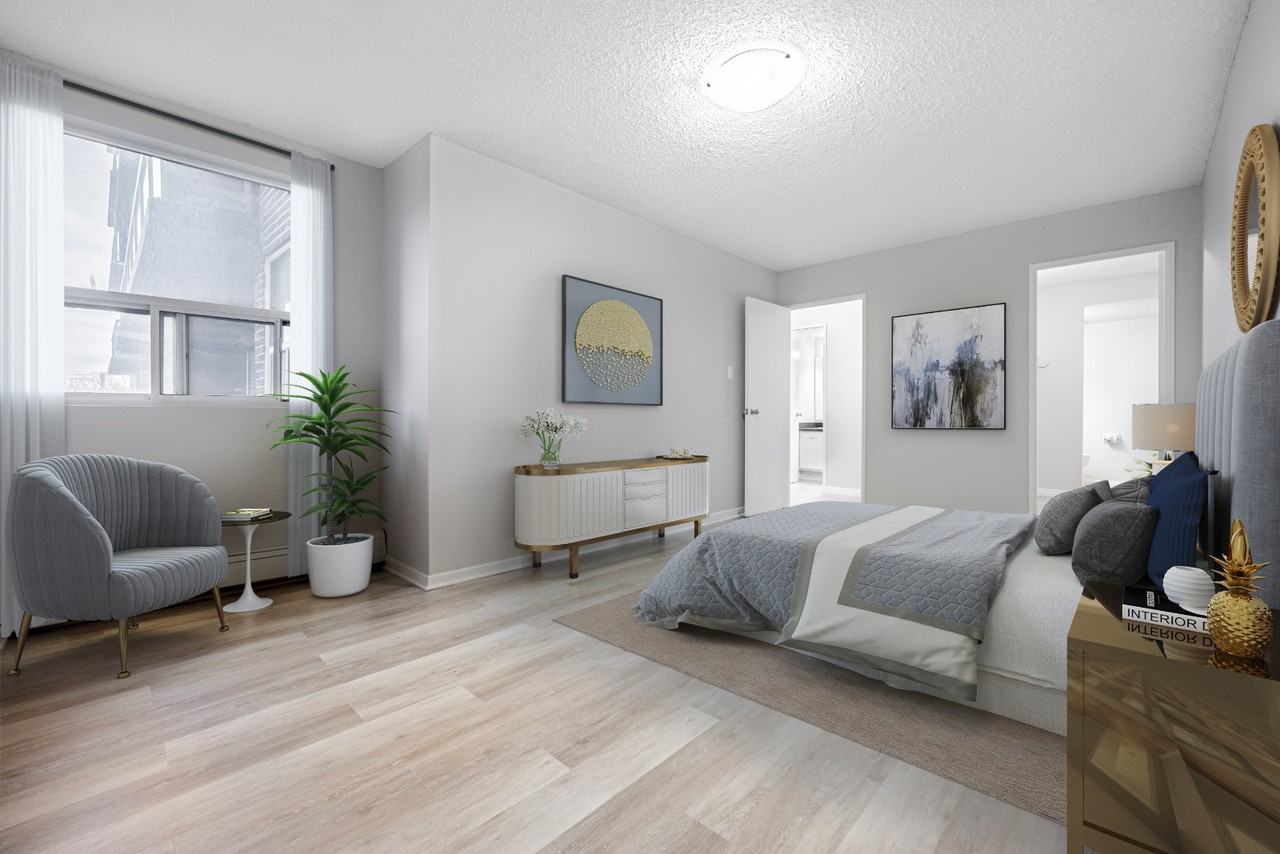 875 Wonderland Road South - Photo 5 of 15