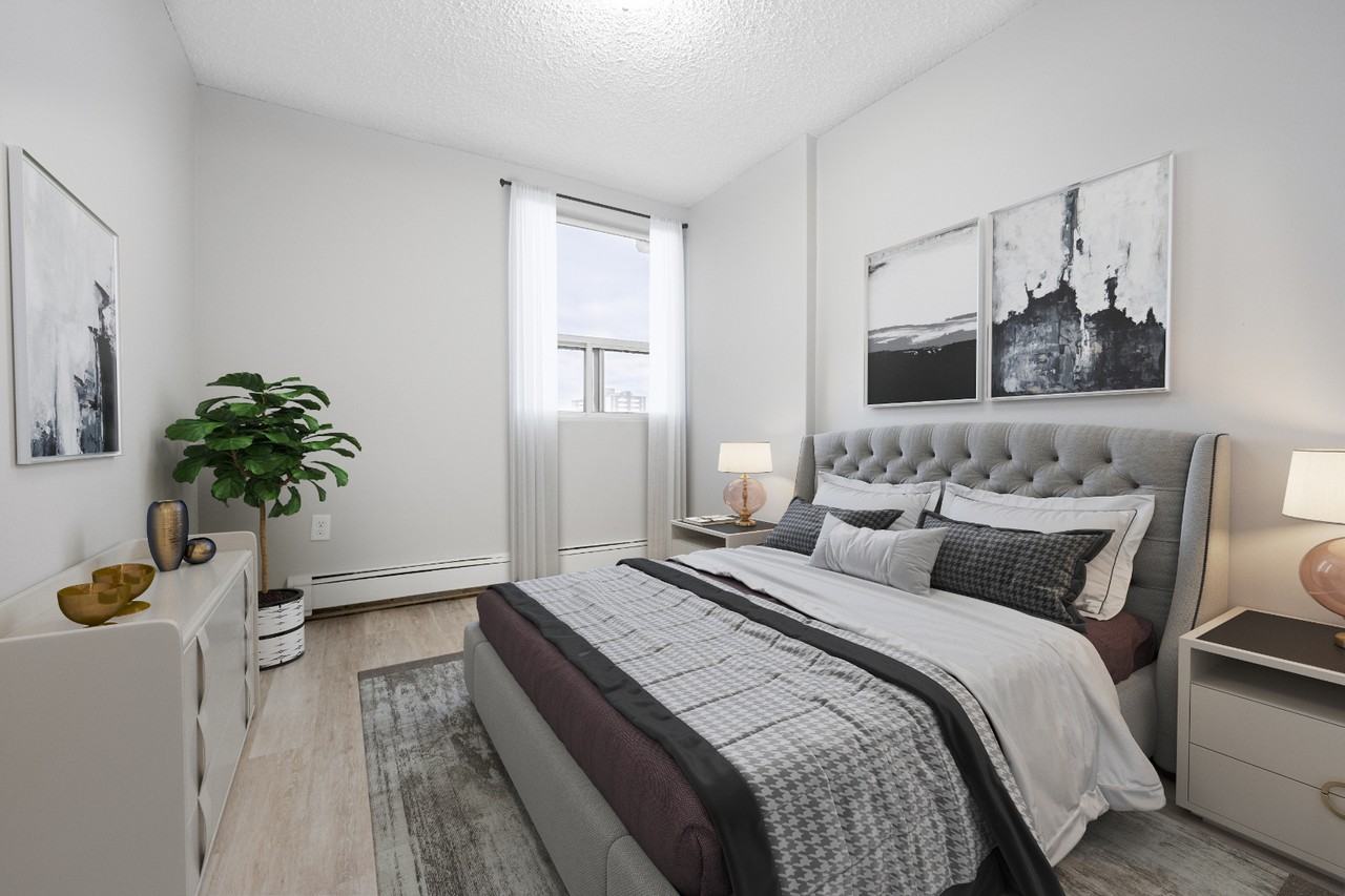 875 Wonderland Road South - Photo 7 of 15