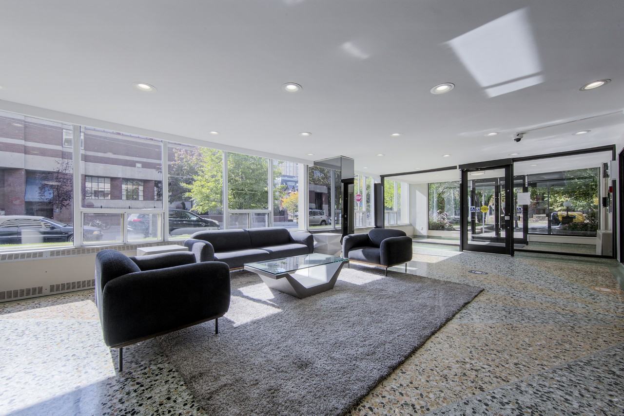 145 St. George Street - Photo 3 of 9