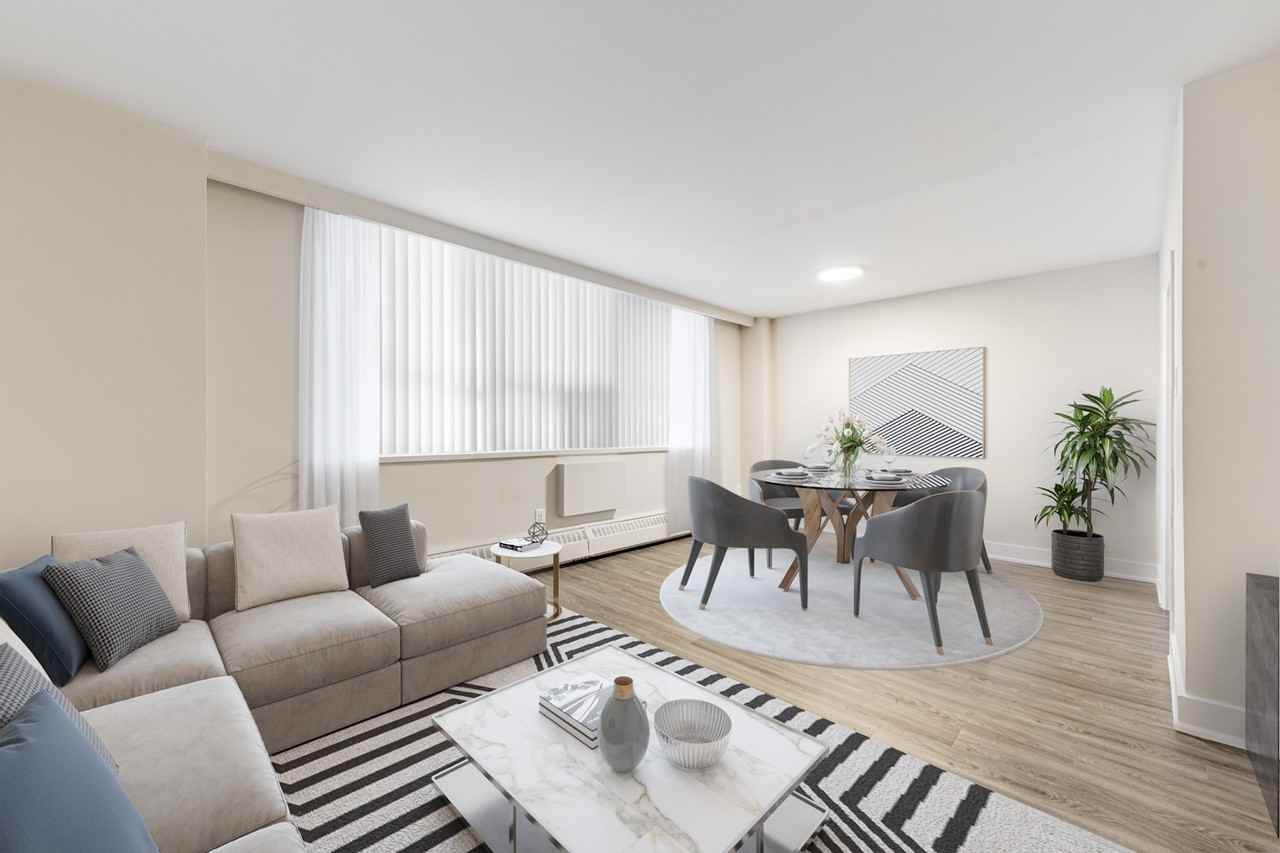 650 Eglinton Avenue West - Photo 2 of 10