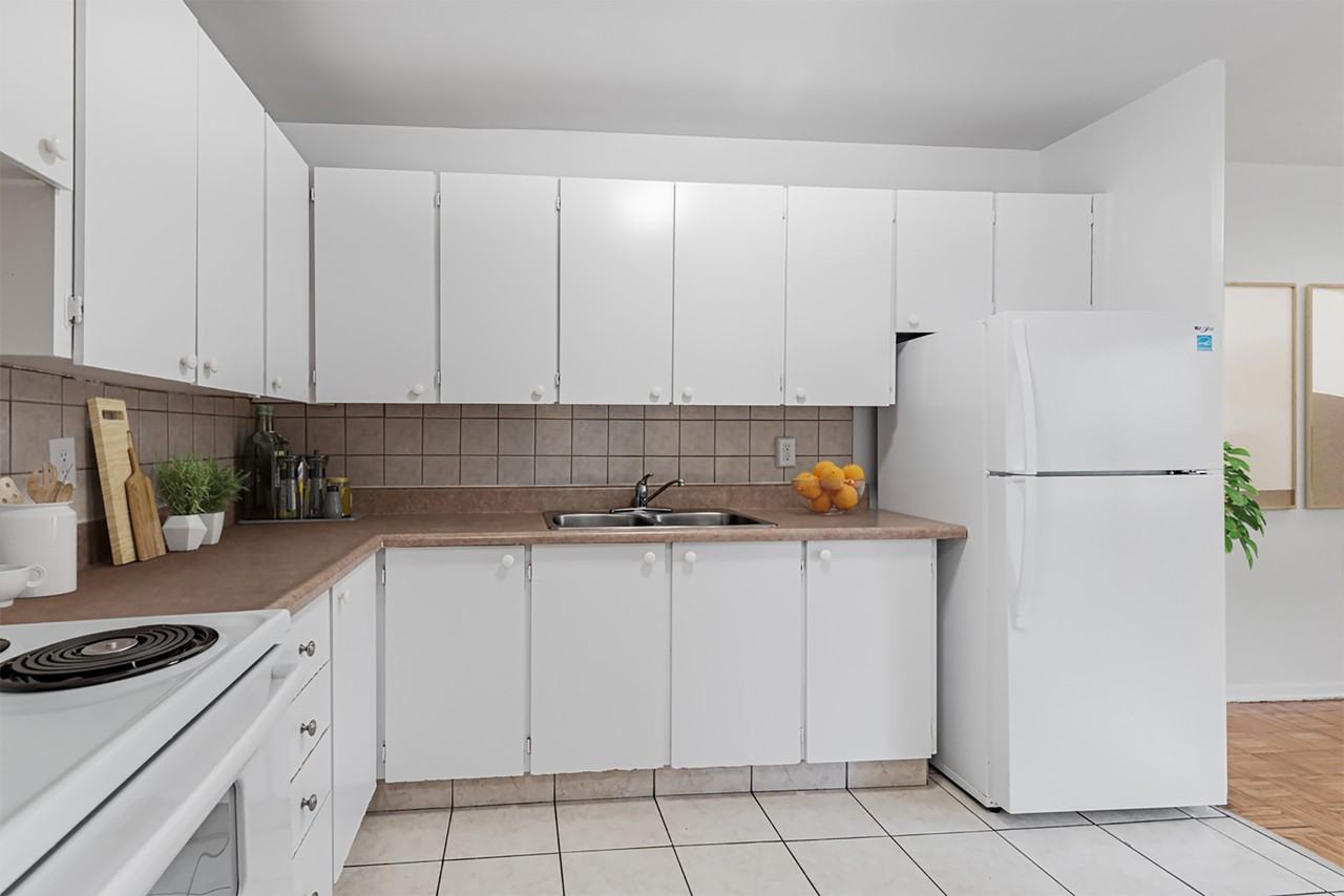 1875 Steeles Avenue West - Photo 6 of 12