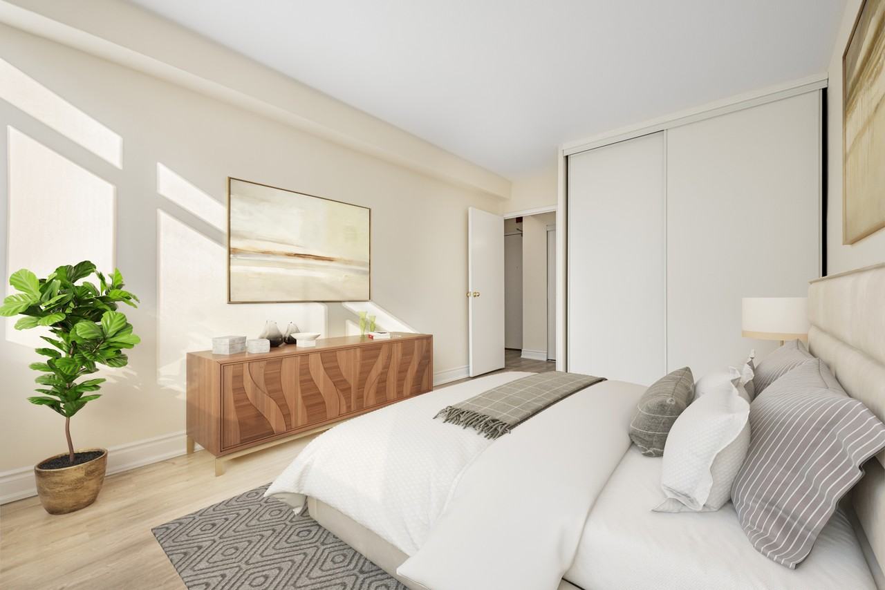 2313 & 2323 Lake Shore Boulevard West - Photo 6 of 13