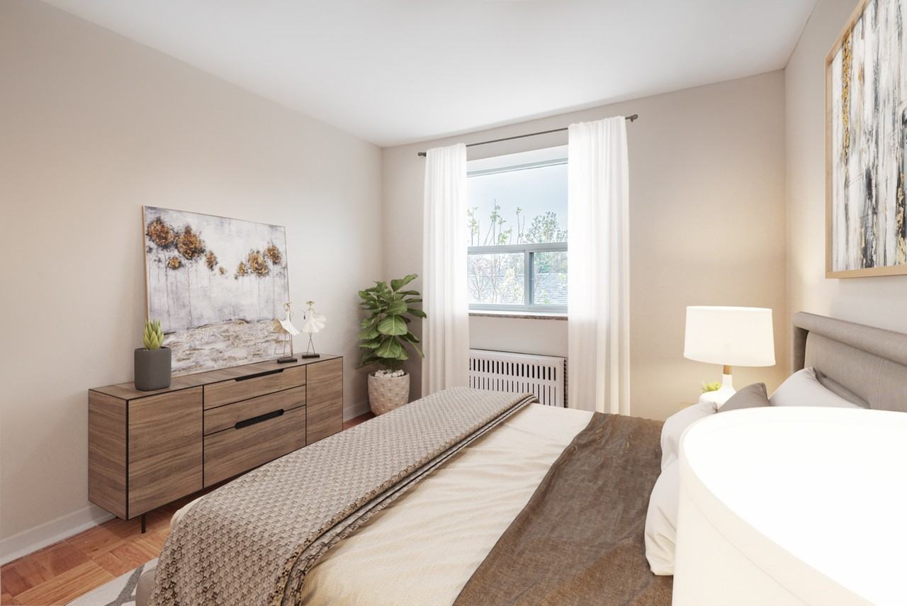 2005 Eglinton Avenue West - Photo 7 of 12