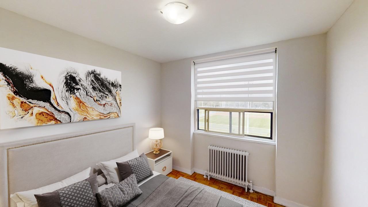 15 Leslie Street - Photo 5 of 10