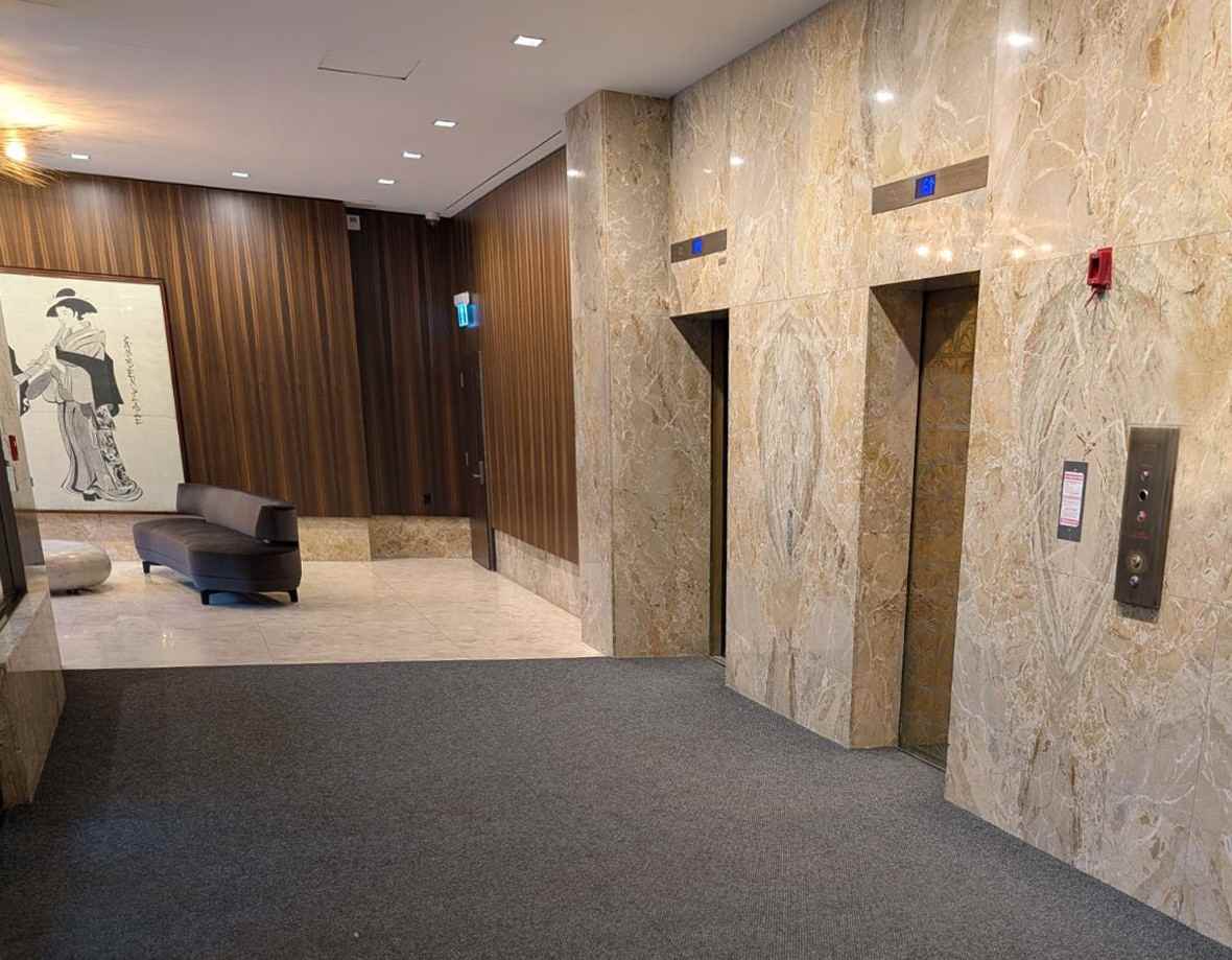 30-50 Hillsboro Avenue - Photo 7 of 9