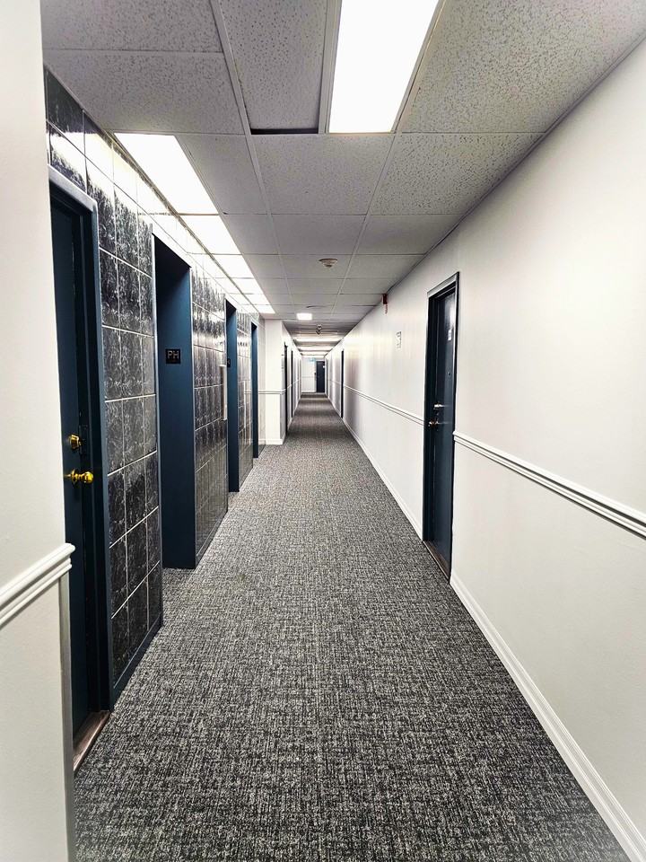 1315 Bough Beeches Boulevard - Photo 7 of 9