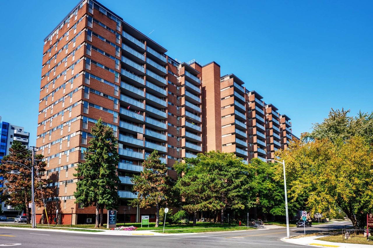 1275 Elgin Street - Photo 2 of 13