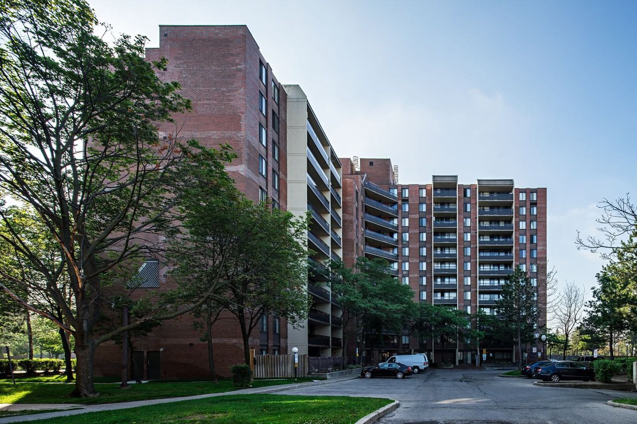 2797 Battleford Road - Photo 3 of 8