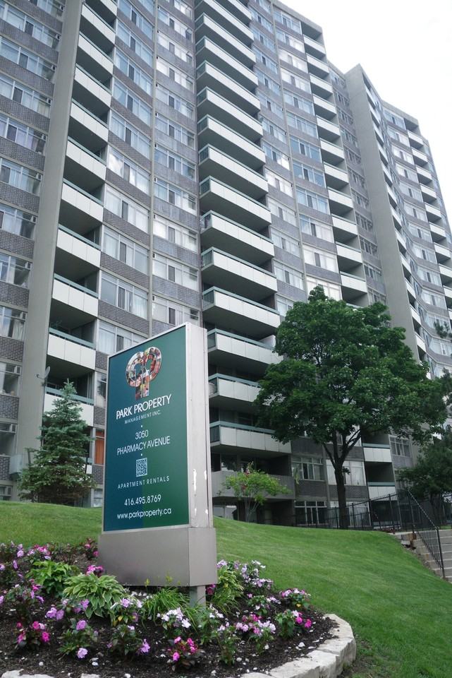 3050 Pharmacy Avenue - Photo 2 of 12