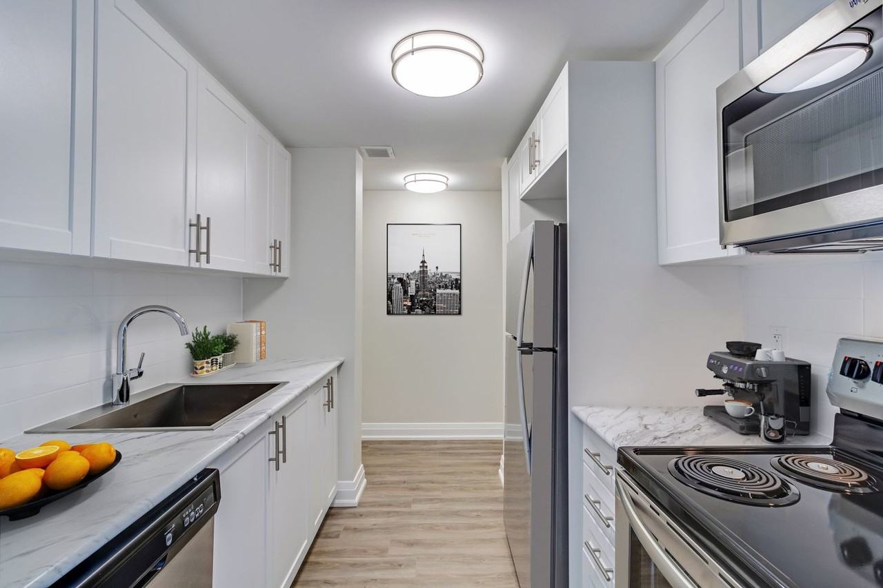 3050 Pharmacy Avenue - Photo 7 of 12