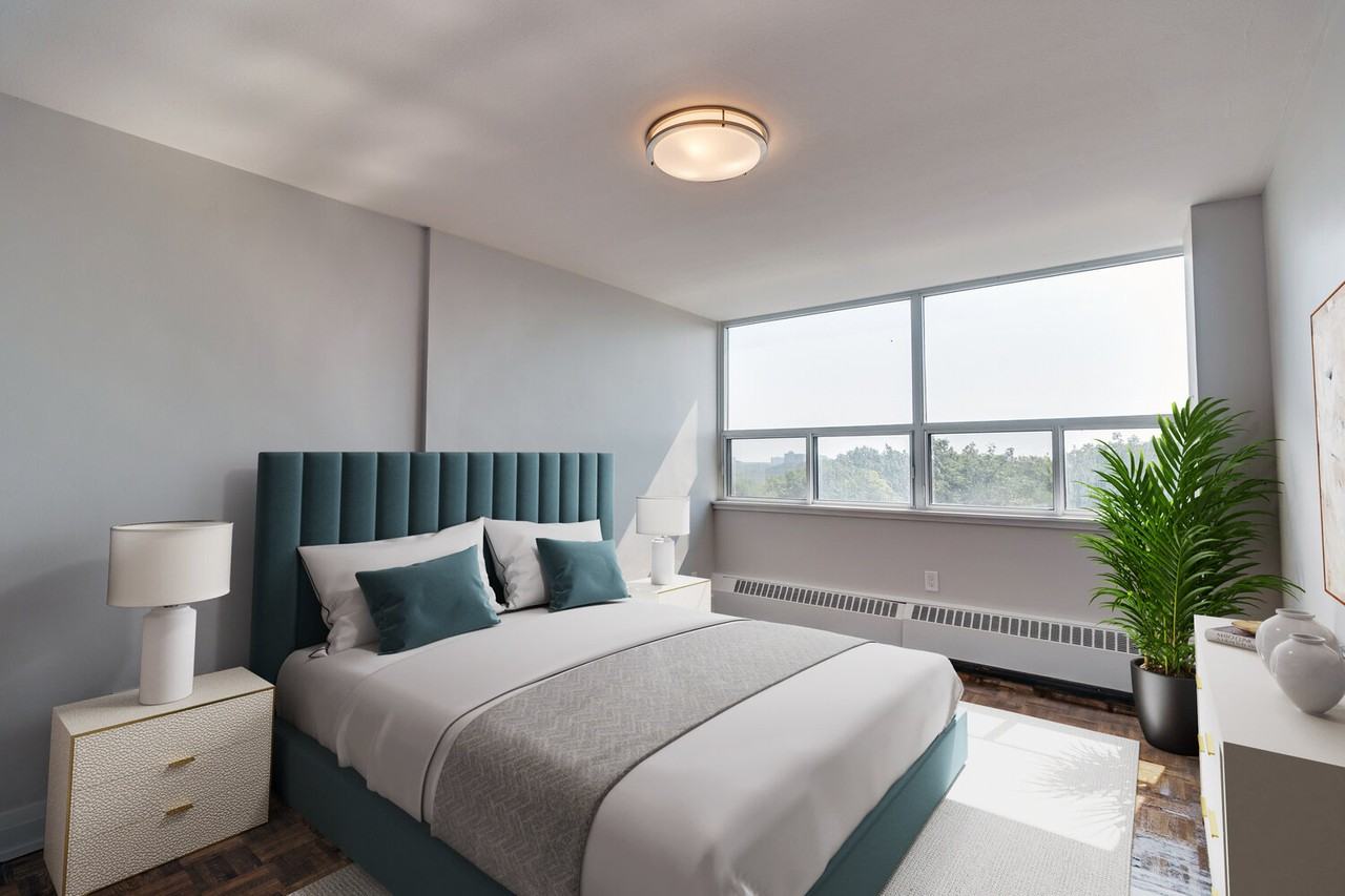 53 Thorncliffe Park Drive - Photo 4 of 13