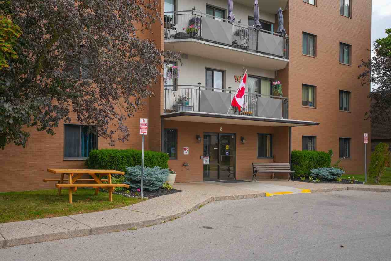 6 Lamers Court - Photo 3 of 11