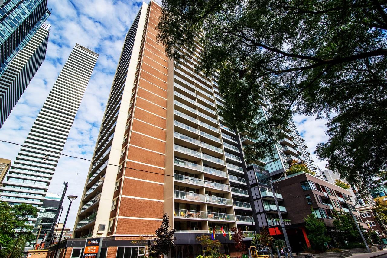 66 Isabella Street - Photo 3 of 16