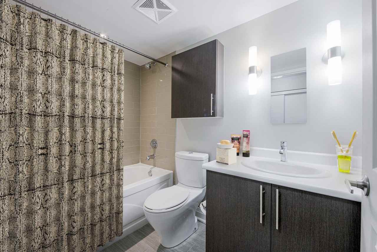 66 Isabella Street - Photo 5 of 16