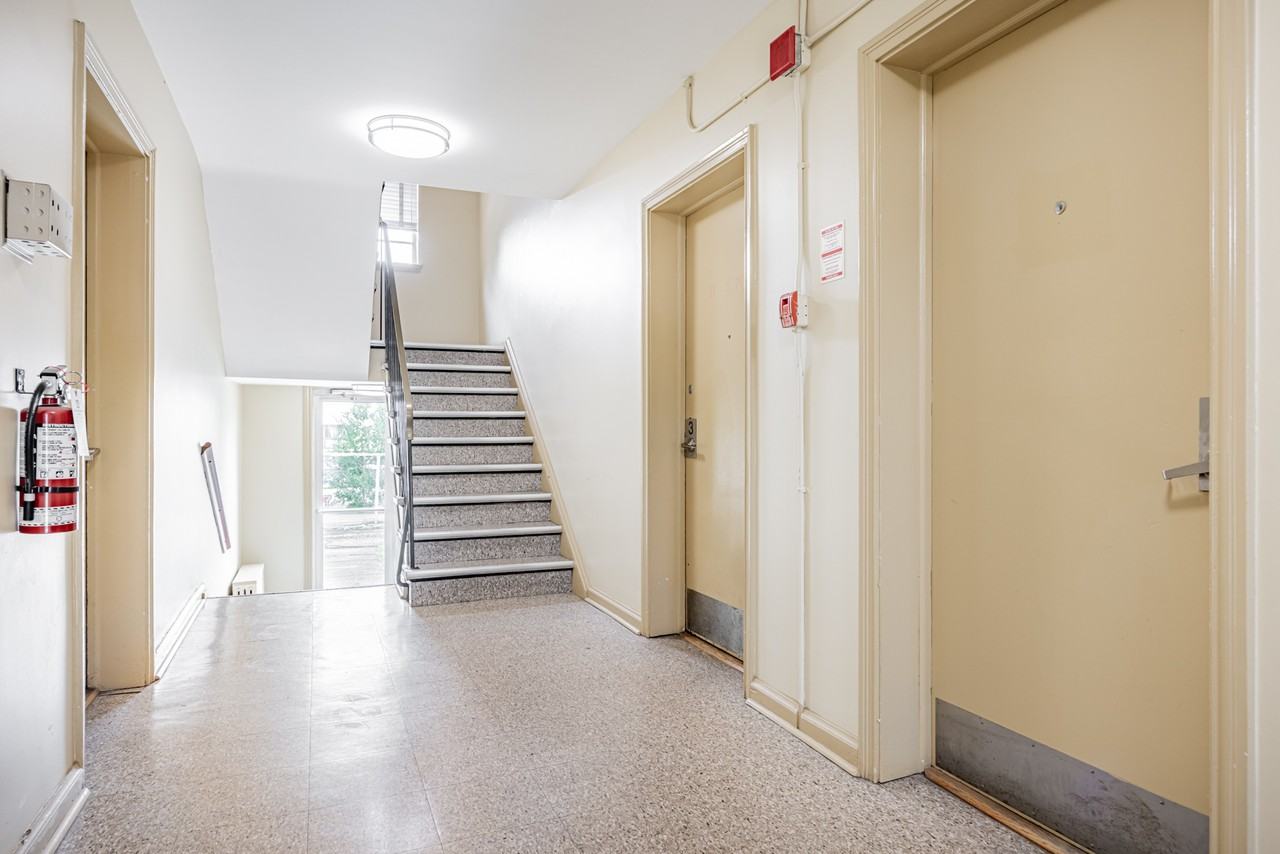 26-34 Saranac Boulevard - Photo 4 of 11