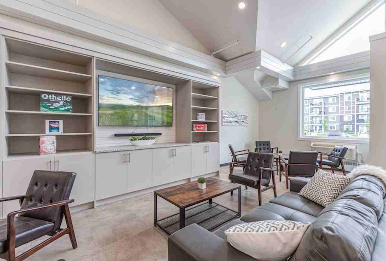 Skyview Living - Photo 4 of 50