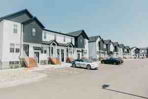 featured image of 2820 Narcisse Dr