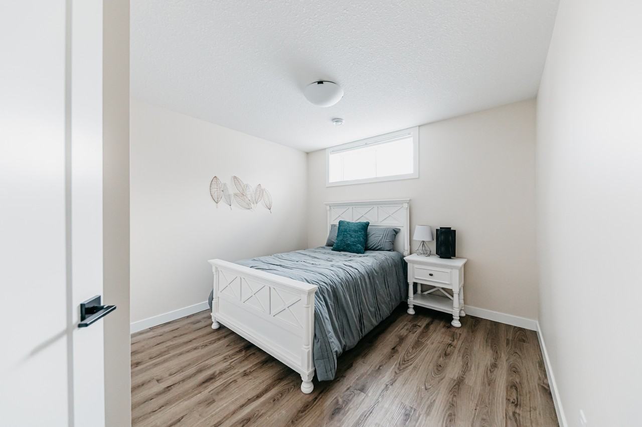 Narcisse - Hawkstone - Photo 3 of 50