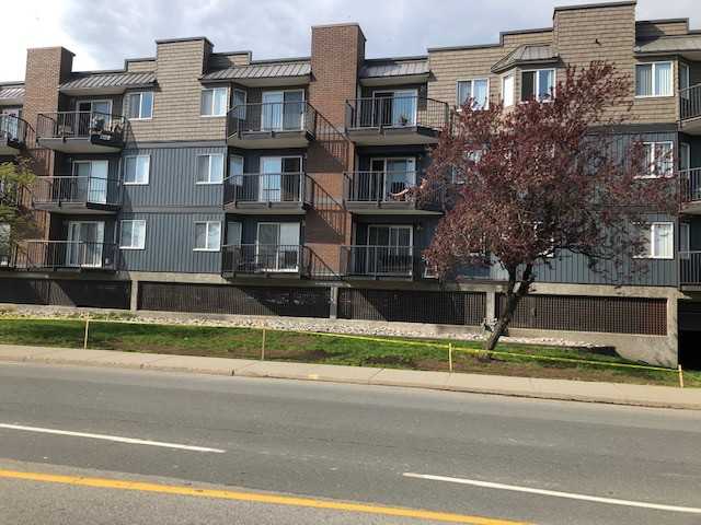 Lakeside Court - Photo 4 of 22