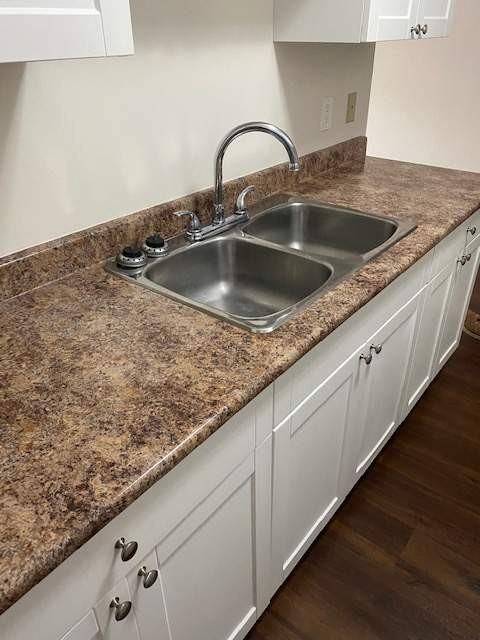 Driftwood Apartments - Photo 5 of 17