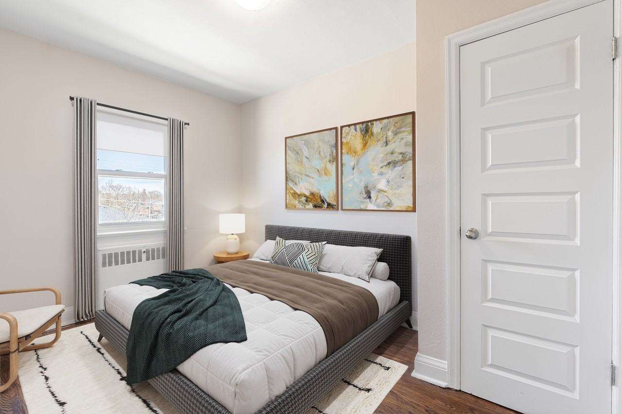 Park Manor - Photo 7 of 11