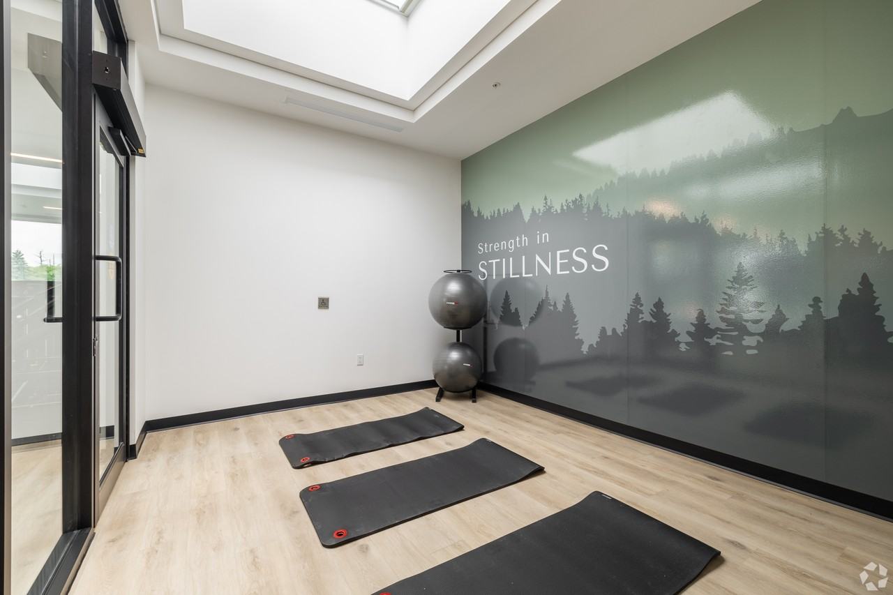 The Monterey - Photo 5 of 42