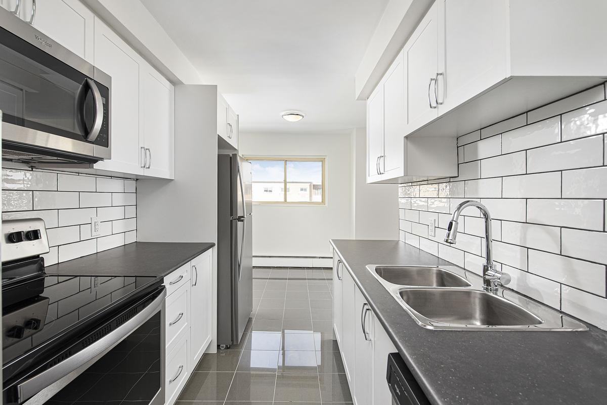 321 & 349 Marland Ave - Photo 4 of 32