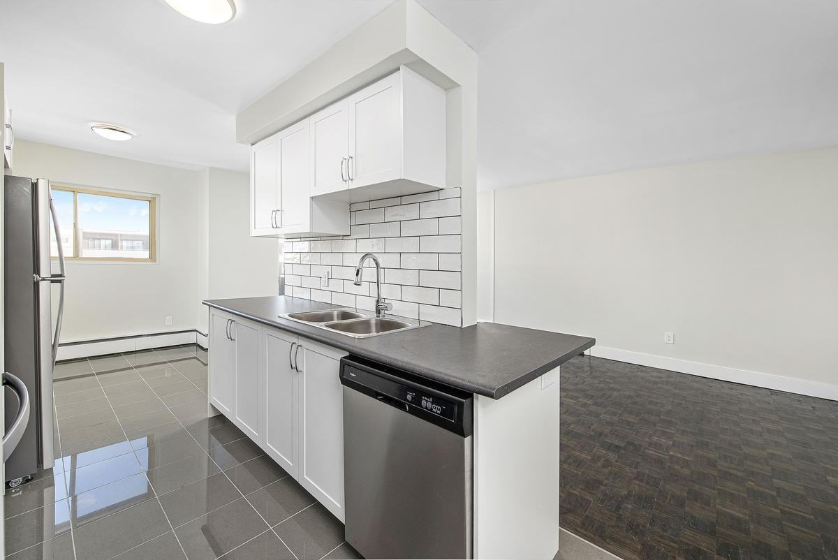 321 & 349 Marland Ave - Photo 5 of 32