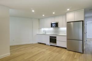 featured image of 10 Av Rosemount