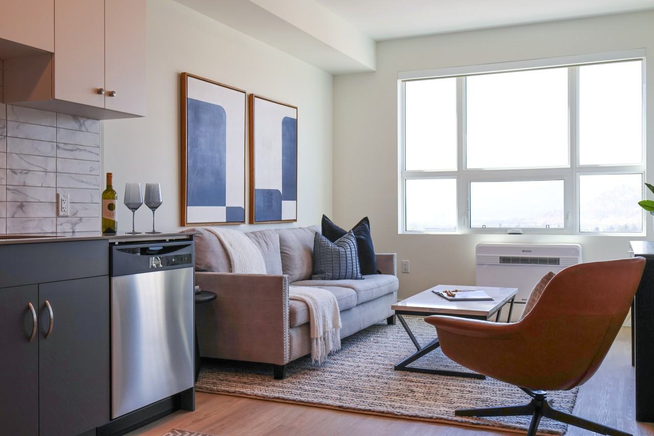 285 Dougall - Photo 6 of 17