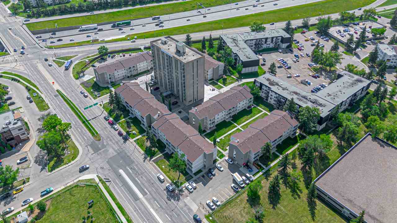 Empire Park - Photo 6 of 26