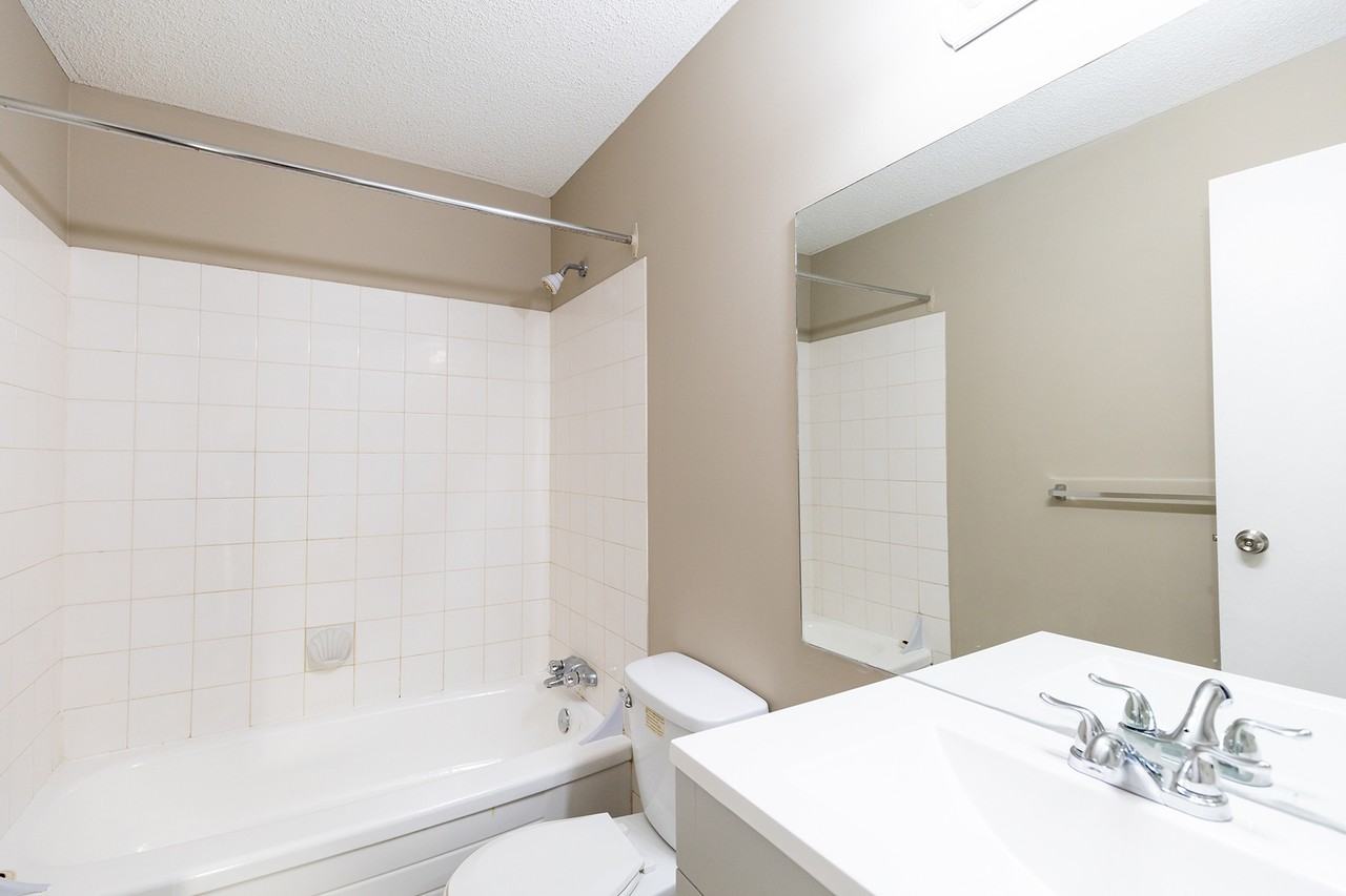 Glenbow Manor - Photo 7 of 16