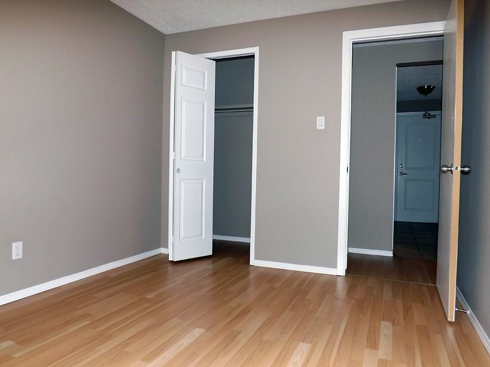 Capricorn Apartments - Photo 6 of 8