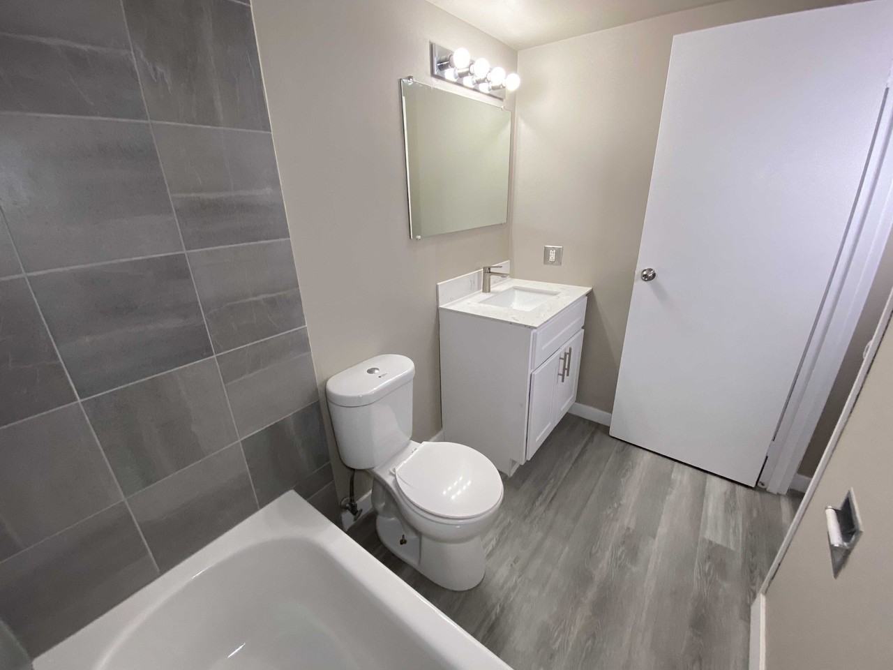 Fairhaven Apartments - Photo 5 of 8